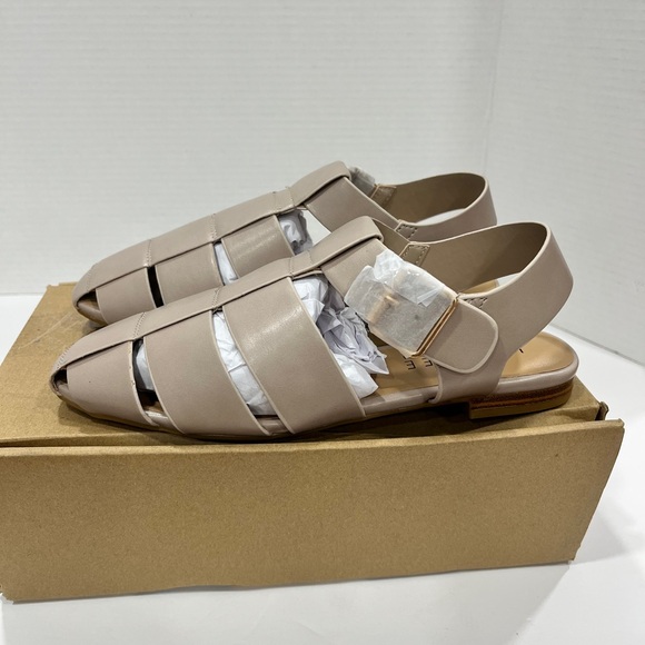 Journee Collection Womens Cailinna Ankle‎ Strap Flat Sandals 6M - Picture 4 of 6